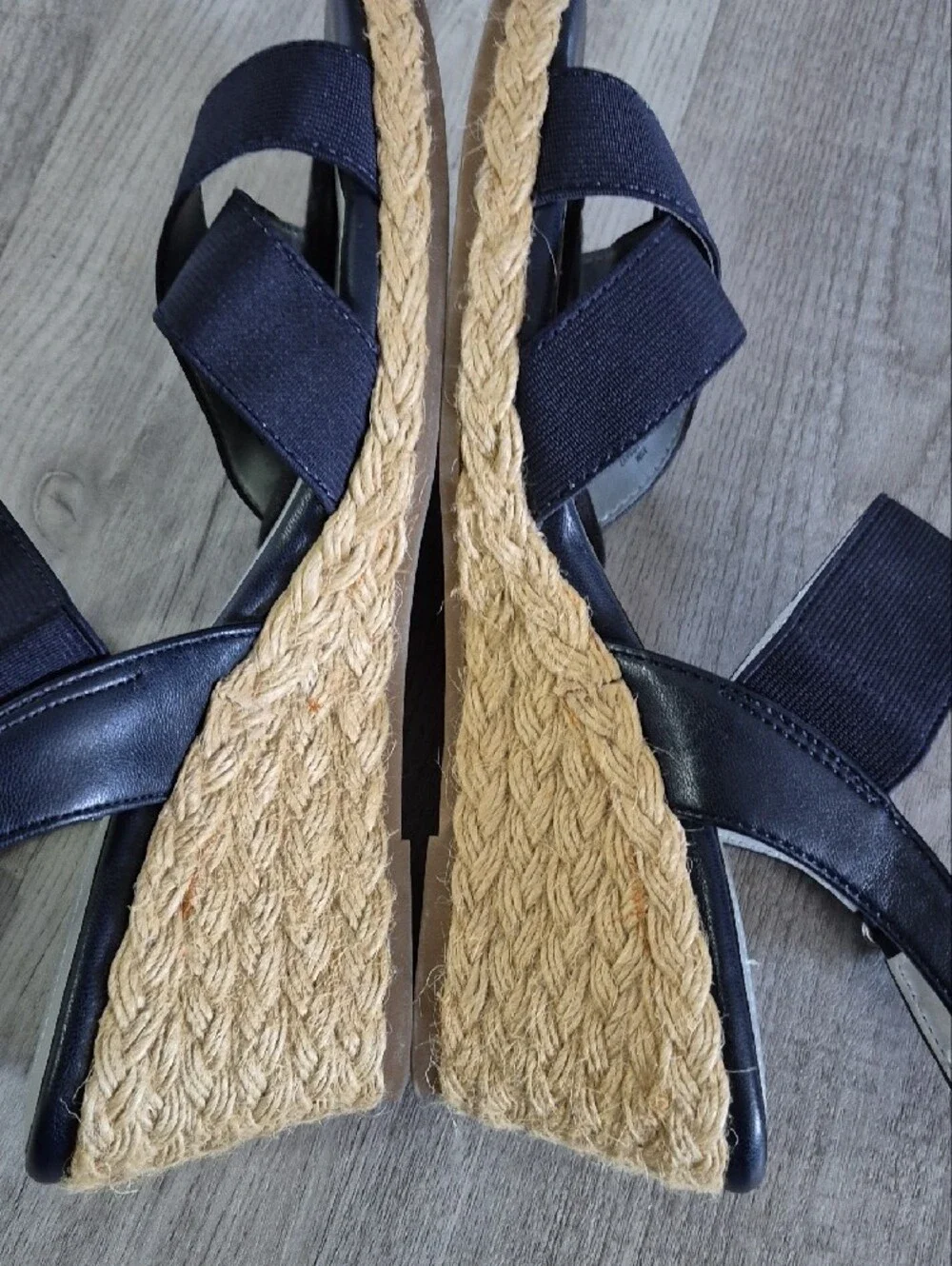 Bandolino blue wedge